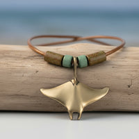 Realistic Manta Ray Necklace – Shoreline Collection – Bronze
