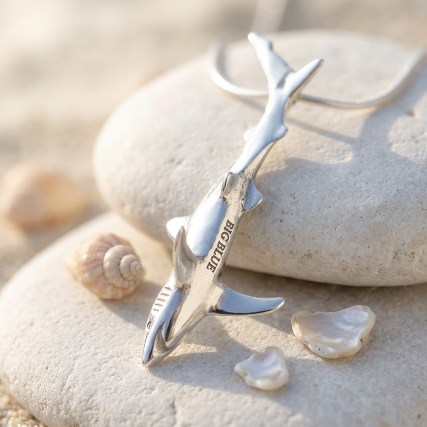 Joe Romeiro´s Blue Shark Necklace – Sterling Silver