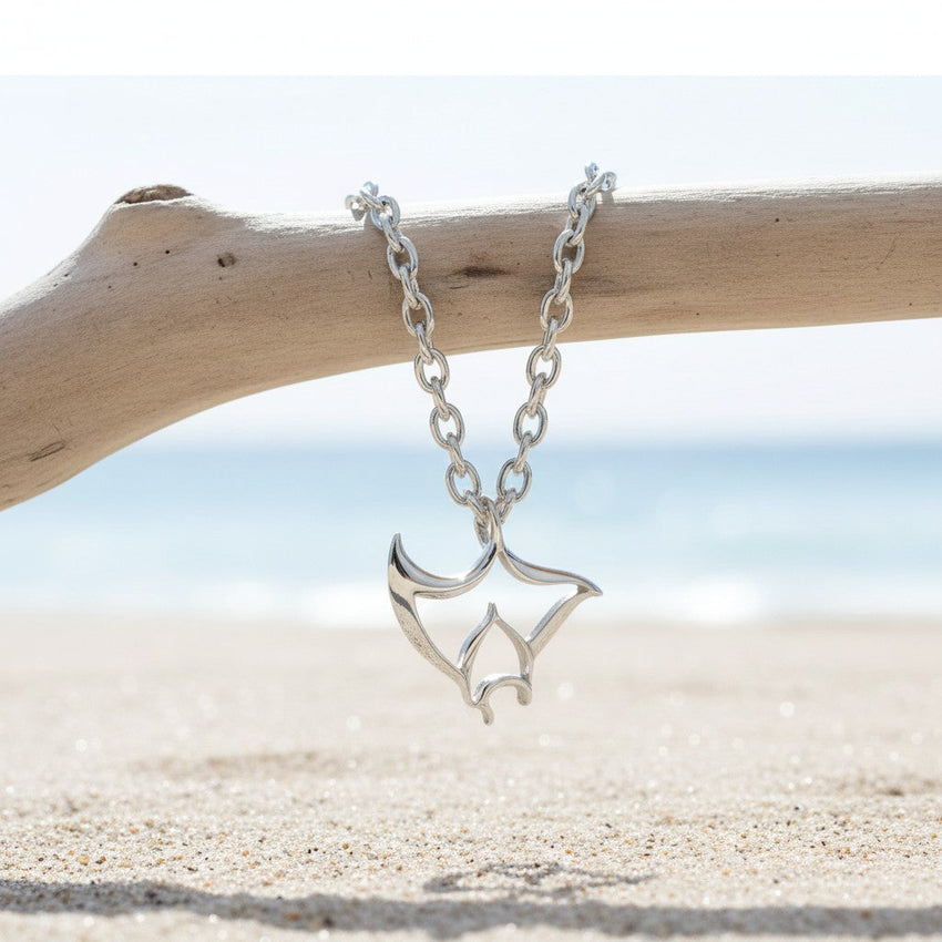 Mini "Big Ray" Manta Ray Necklace – Mini Sterling Collection – Sterling Silver