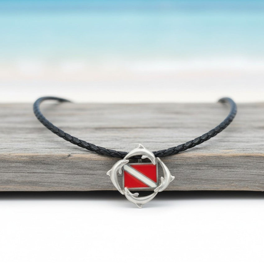 Dolphins Necklace with Dive Flag – Diver´s Collection – Pewter