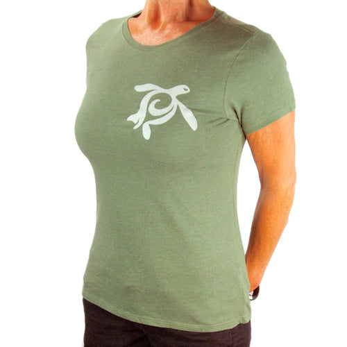 Woman´s T-Shirt - "It's an Ocean Thing" - Ocean Traveler Collection - Recycled Plastic & Cotton