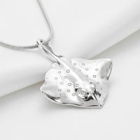Stingray Pendant Necklace – Sealife Collection – Sterling Silver