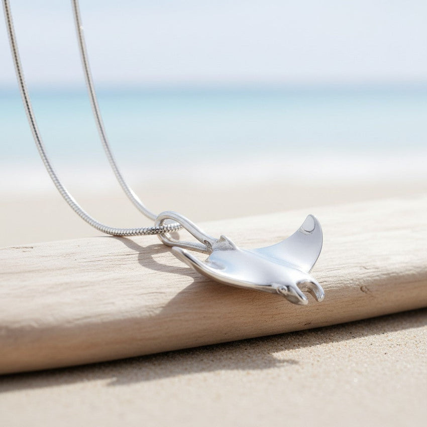 Realistic Manta Ray Necklace – Sea Life Collection – Sterling Silver