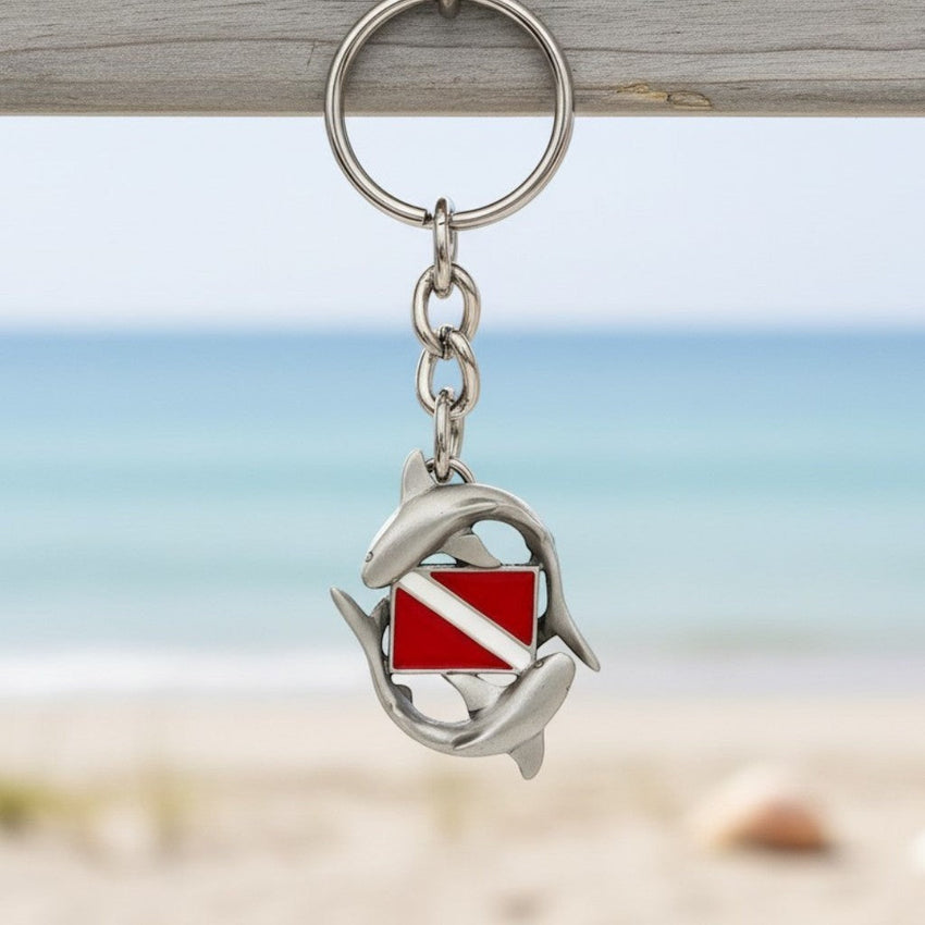 Reef Sharks Circling Dive Flag Keychain – Diver´s Collection – Pewter