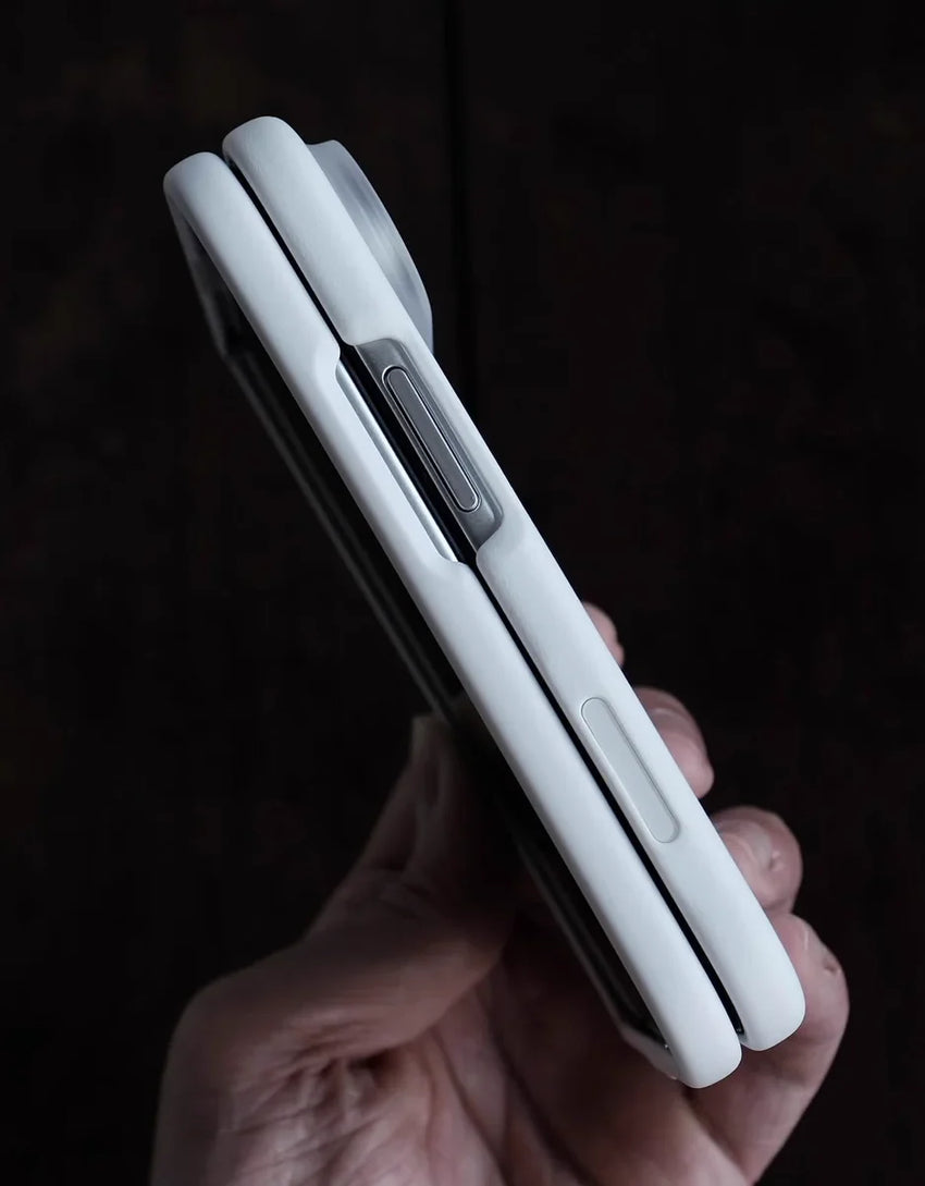 Waterproof Case for Foldable Phones — Outex Phone Pro Kit